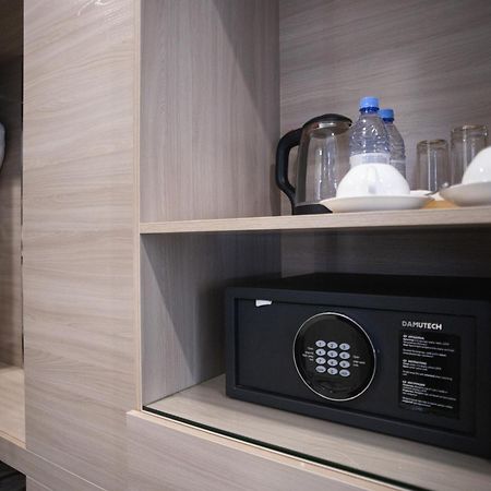 Resident Hotel Gogol Алма Ата Екстериор снимка