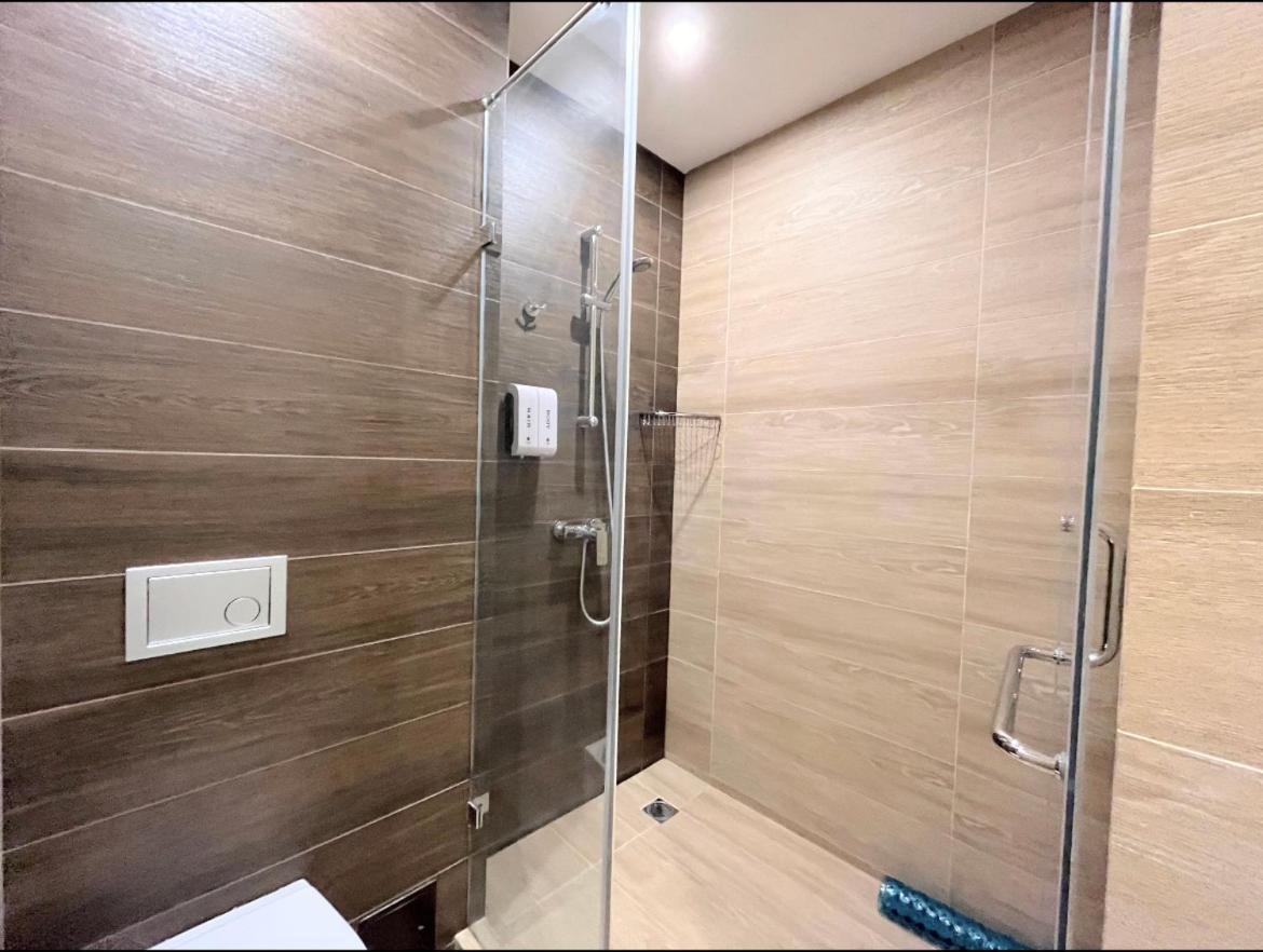 Resident Hotel Gogol Алма Ата Екстериор снимка