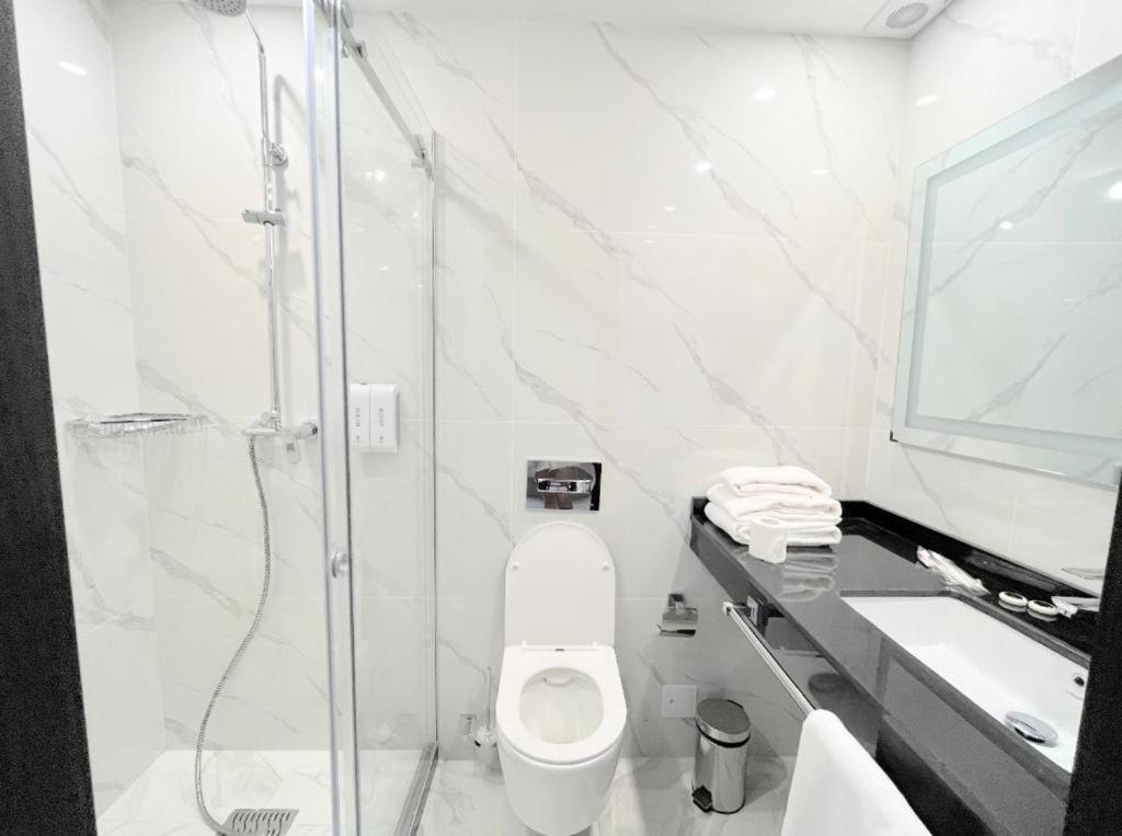 Resident Hotel Gogol Алма Ата Екстериор снимка