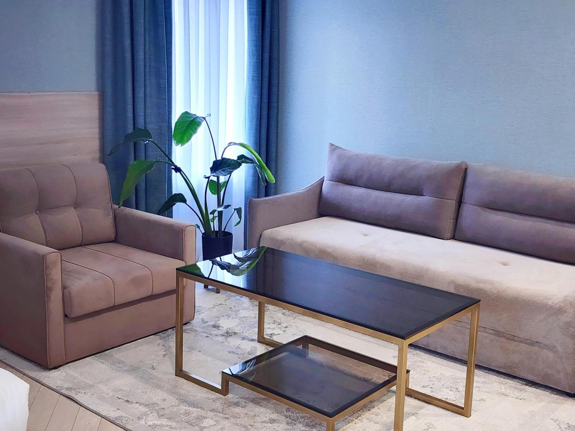 Resident Hotel Gogol Алма Ата Екстериор снимка
